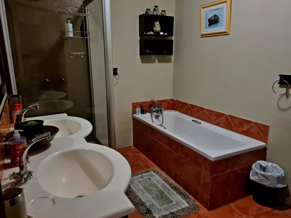 Walkerbay Accommodation Gansbaai Esterno foto